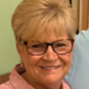 Meet your Posher, Lori